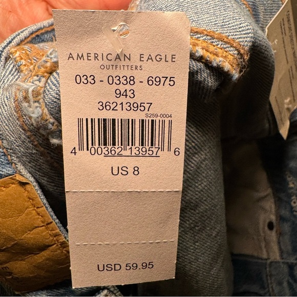 NWT American Eagle Mom Short comfort waistband ‎ distressed cutoff shorts size 8 - Picture 5 of 6